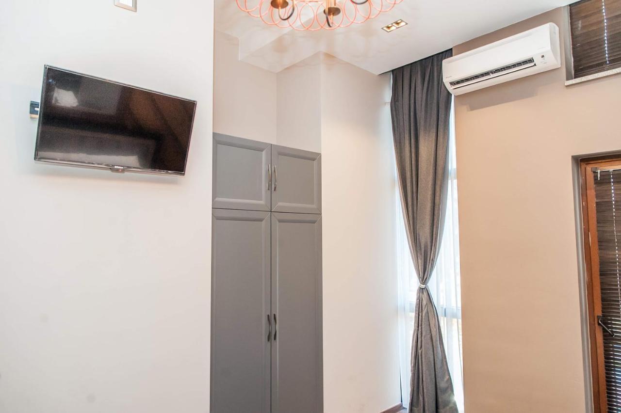 Guest House People Korce Exterior photo